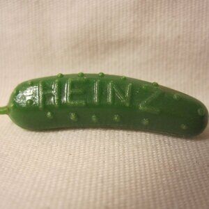 Vintage Heinz Bright Green Pickle Pin - plastic
